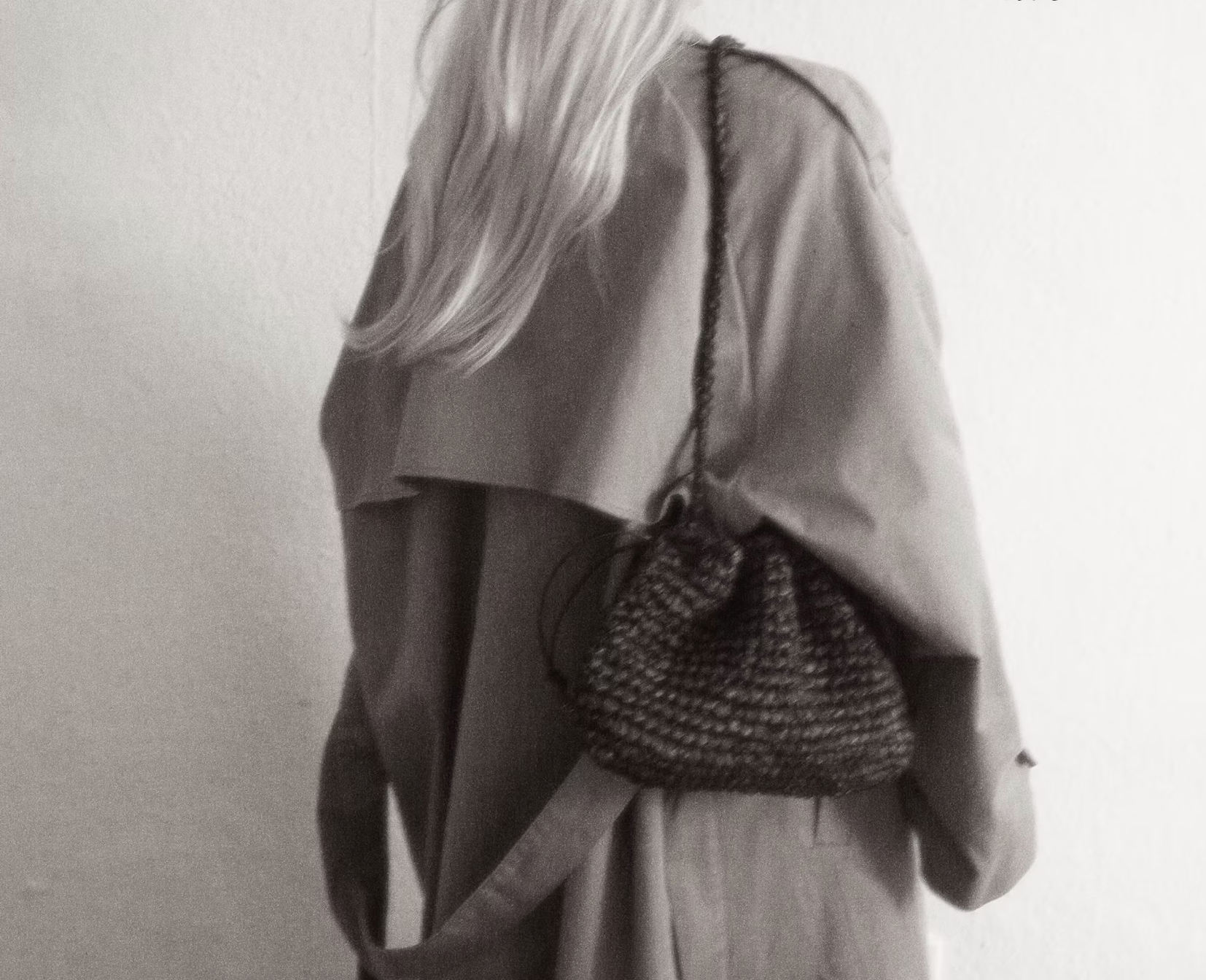 Arc Bags - The Raffia Pouch Chocolate